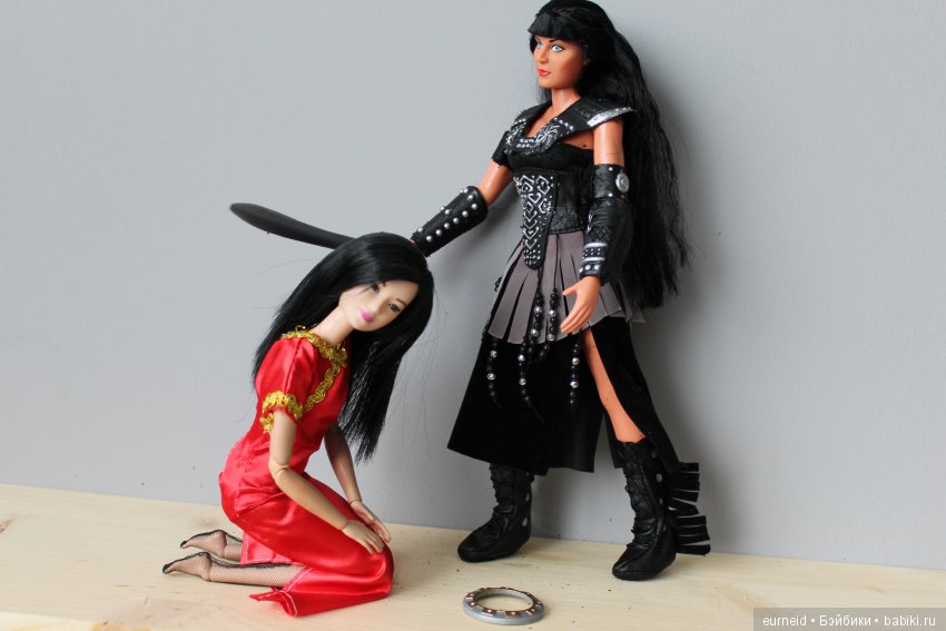 Кукла по сериалу Зена - королева воинов