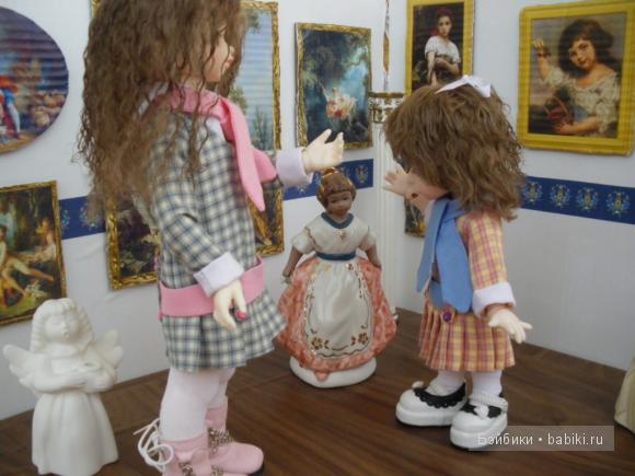 Лина и Нани. «Я поведу тебя в музей», или игры с размахом продолжаются (фото 9)