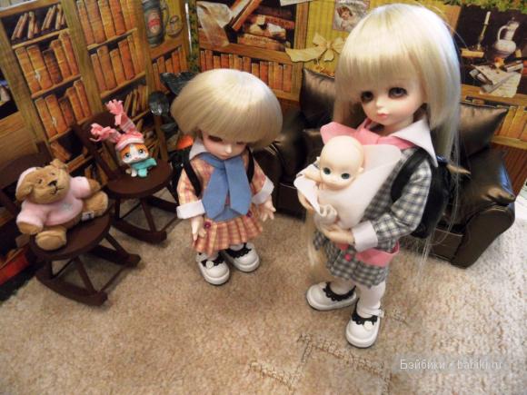 Подкидыш бжд, или, У семерых нянек дитя без глазу