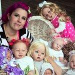 Кукольный дом монстров или 500 кукол зомби-младенцев