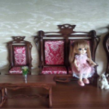 Уютная гостиная для кукол