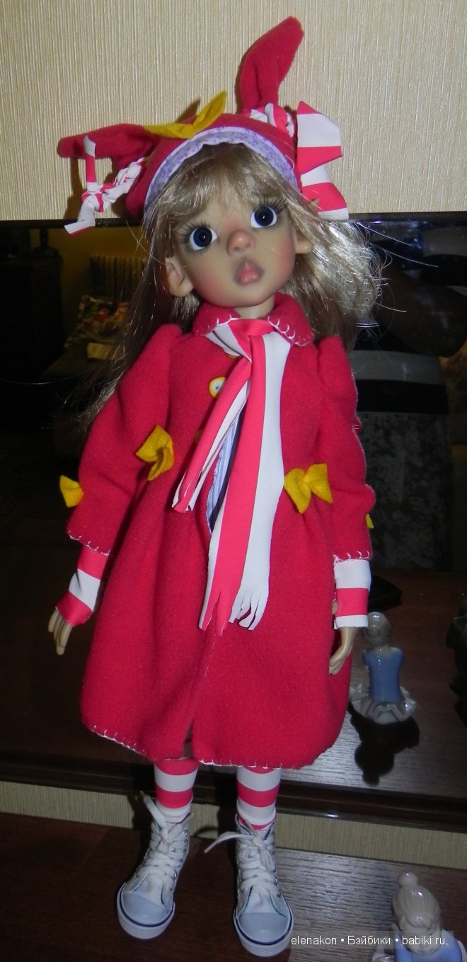 Осенняя пчёлка. Kaye Wiggs, Layla