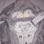 Халатик для куклы мальчика с пингвином