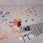 Лот 2 носочков и шапочек для малышей