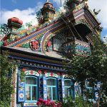 Сказочный дом кузнеца Кириллова в деревне Кунара