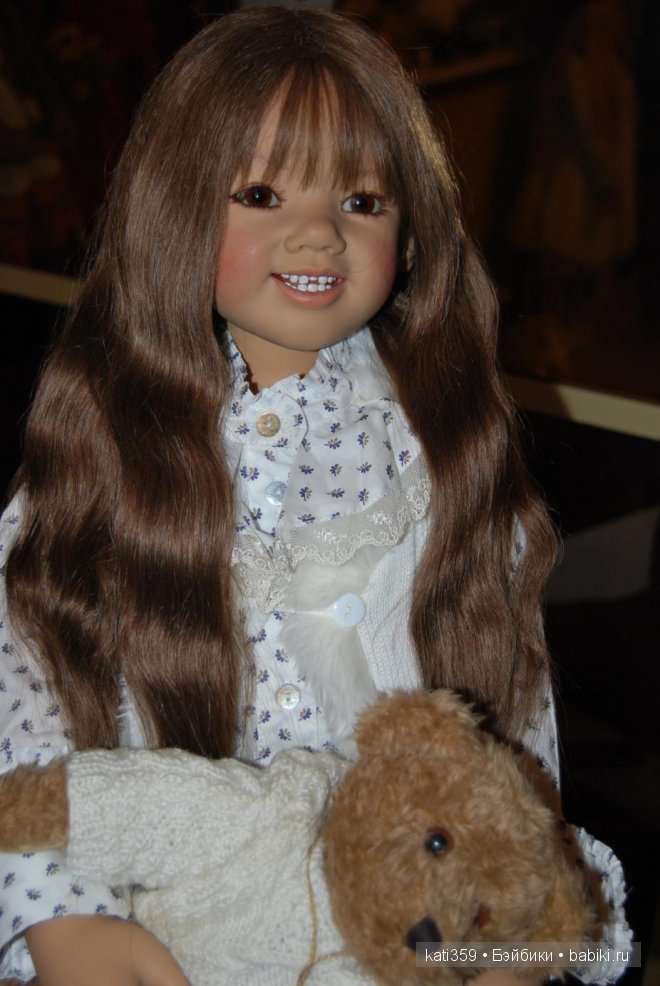 И снова малышка ИЛАИ от Annette Himstedt или наши переодевалочки