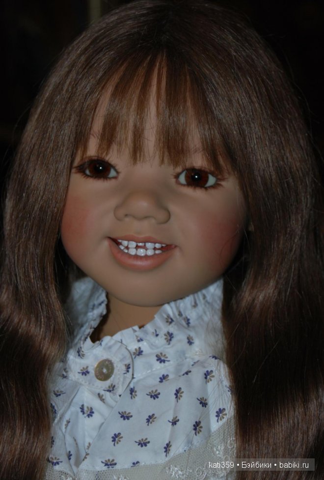 И снова малышка ИЛАИ от Annette Himstedt или наши переодевалочки