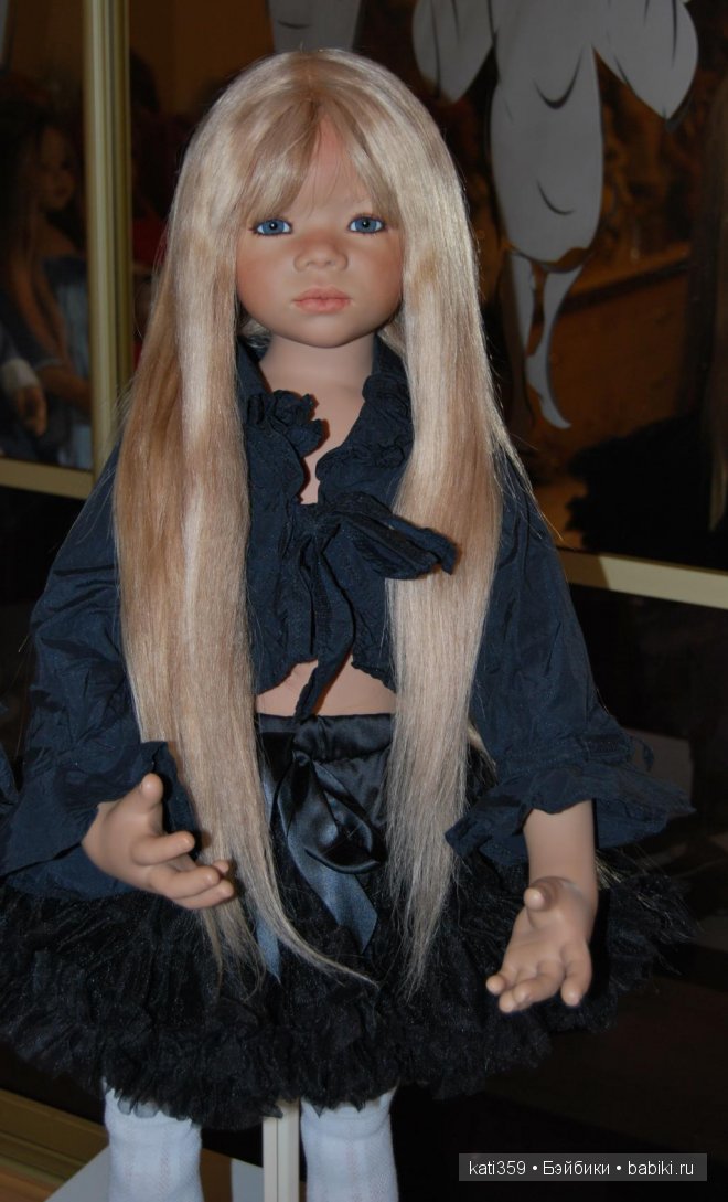 Примеряем обновочки к Новому году куколкам Annette Himstedt (фото 4)