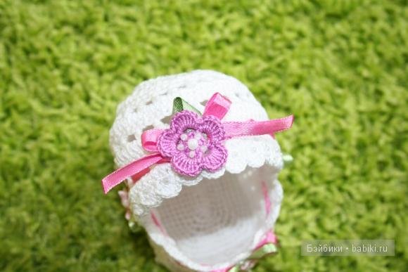 Вязаная коляска для куклы