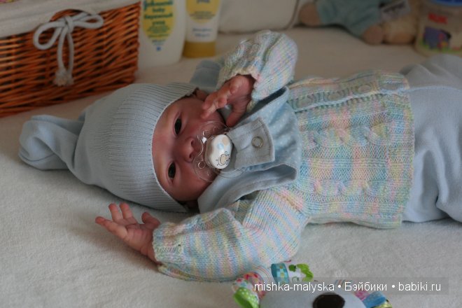 Отпуск закончился, наряды остались. Одежда для кукол реборн своими руками