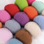 Фетровая пряжа для игрушек и кукольной одежды.
