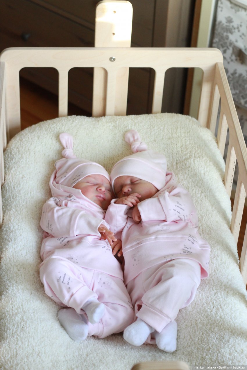 Лаура и Мика