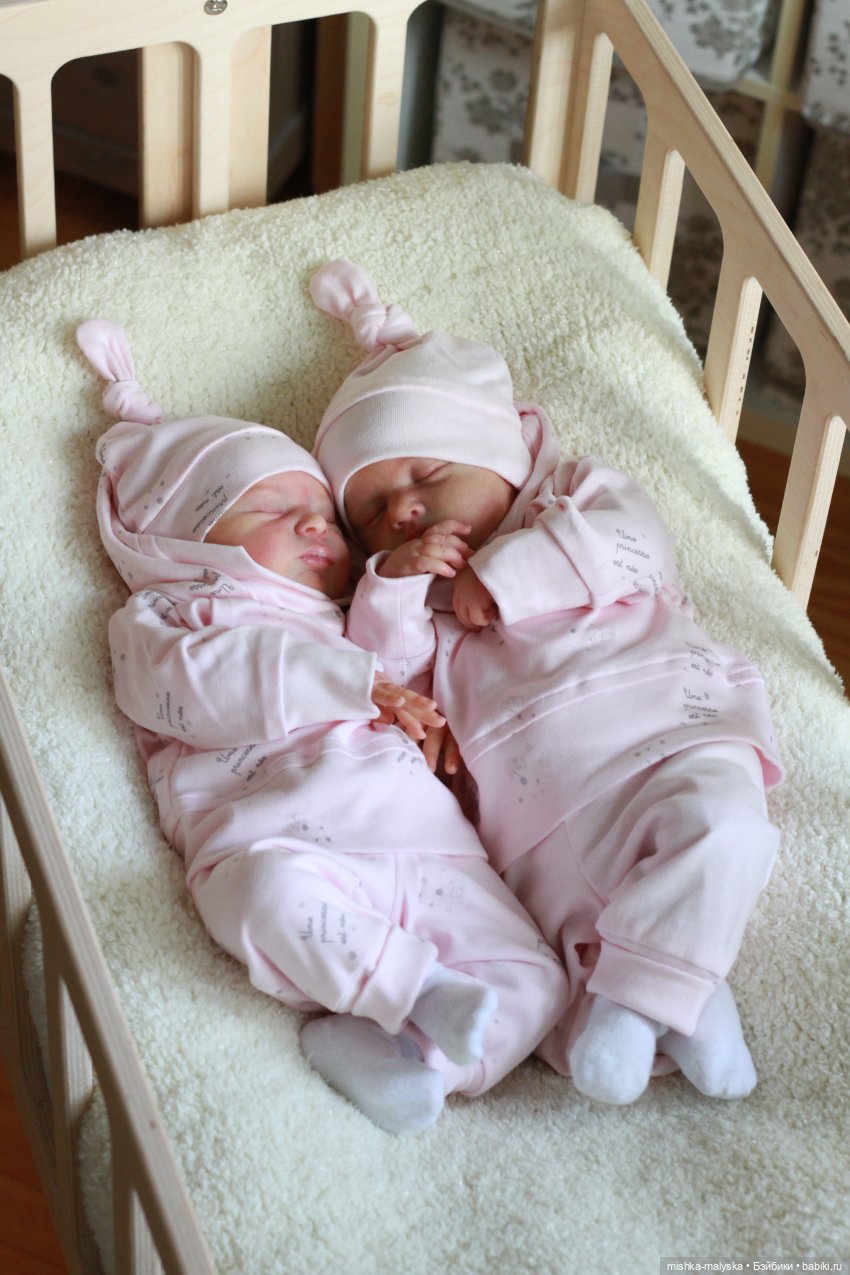 Лаура и Мика