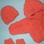 Кнопочка -маленькая модница!