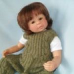 Конни сегодня в зеленом. Опять мои вязалочки