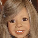 Продается светлый парик для больших кукол Моники Левениг