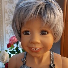 Продается новый парик для больших кукол Моники Левениг