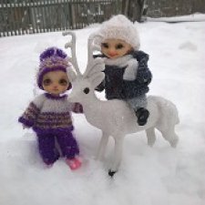 Зимние забавы малышей