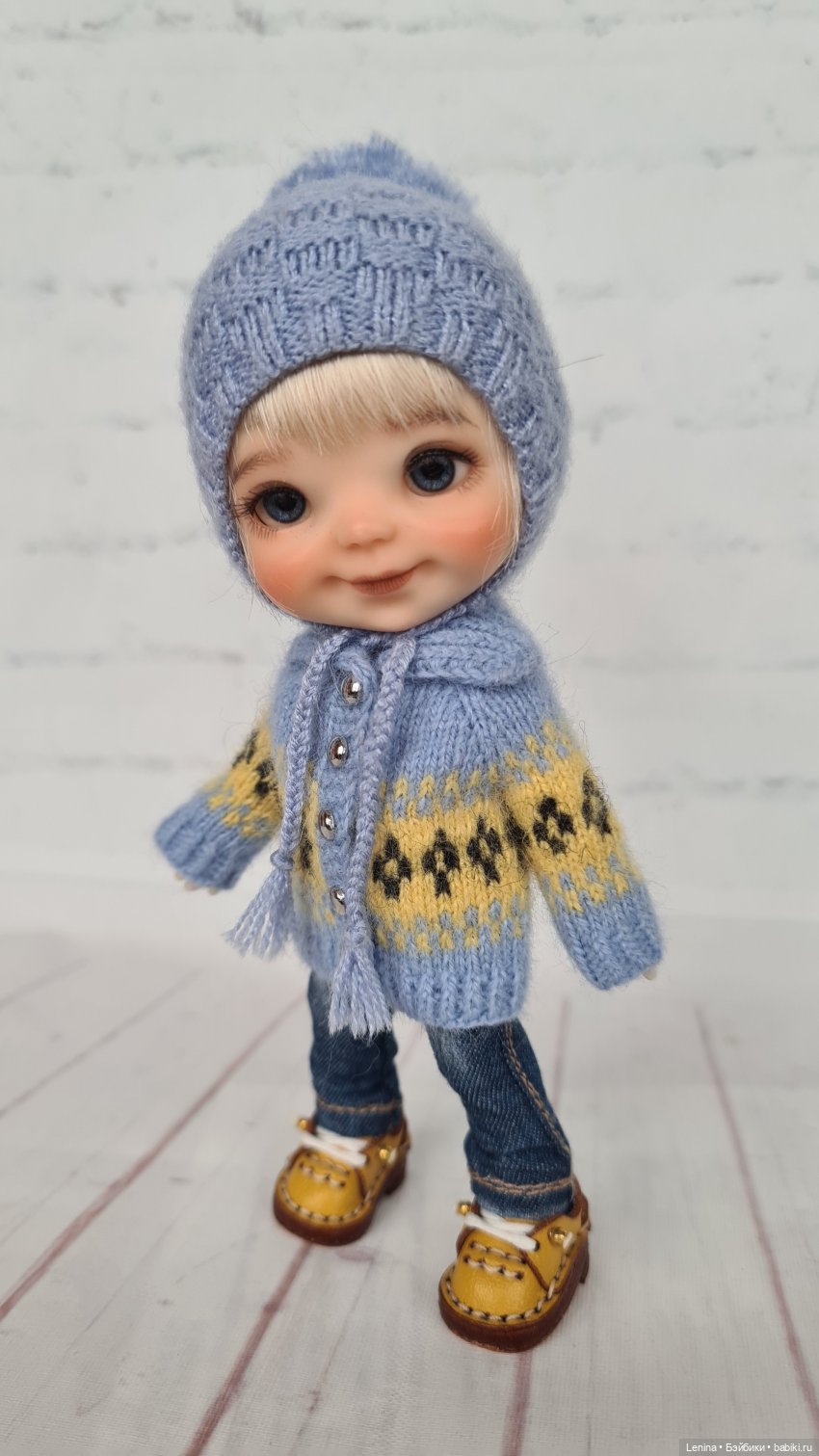 Свитерочки из тонкой шерсти для кукол обитсу 11 (небольшая помощь начинающим)
