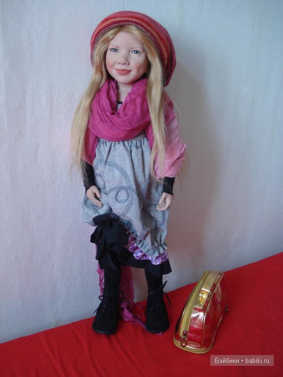 Мода осень-зима 2011, коллекционная кукла Адори Цвегназе (фото 5)