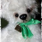 Мишка Сноуи или Снежок. Игрушка вязанная крючком