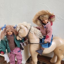 Шикарный сет TROLLWALD-TRUDI, LIESL и конь WILLI от Susi Eimer, Gotz. Очень редкий
