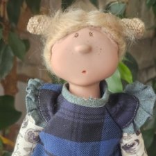 Куколка Zwergnasen от большой куклы Elodie