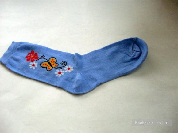 Мастер-класс - Сапожки для куколки из обычного носка (фото 2)