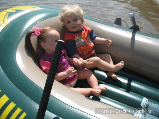 Мы на лодочке катались...