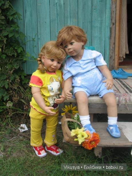 На крылечке своем мы с тобою вдвоем