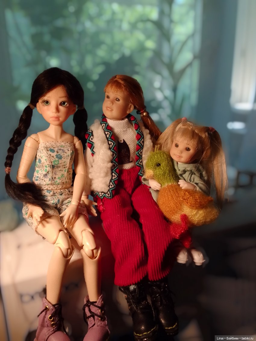 У той беды одно начало - сидела девушка, скучала