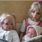 Две дочки и лапочка сыночек :)