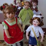 Куклы собирают чемоданы...