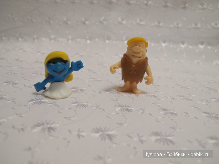 Старые игрушки из обувной коробки