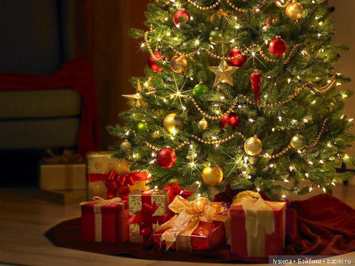 А вот история нашей елки — Новый год и Рождество: праздничные фото кукол (фото 2)