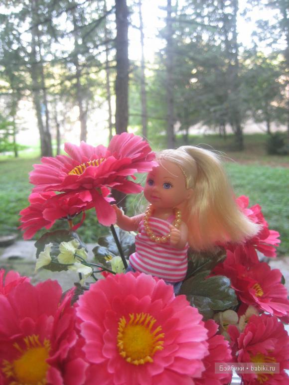 Кукла Настя, жительница моего кабинета