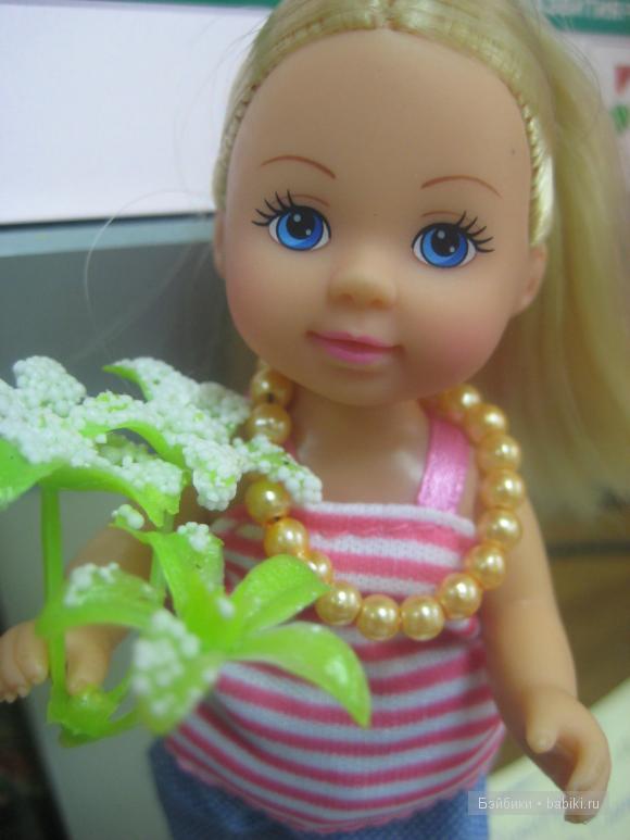Кукла Настя, жительница моего кабинета