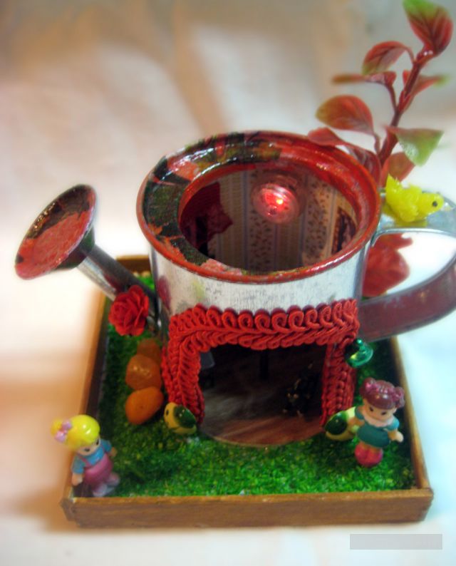 Два румбокса. Домики для кукол. "У камина" и "Домик в лейке"