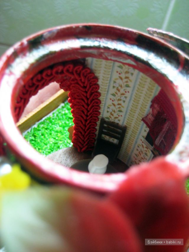 Два румбокса. Домики для кукол. "У камина" и "Домик в лейке"