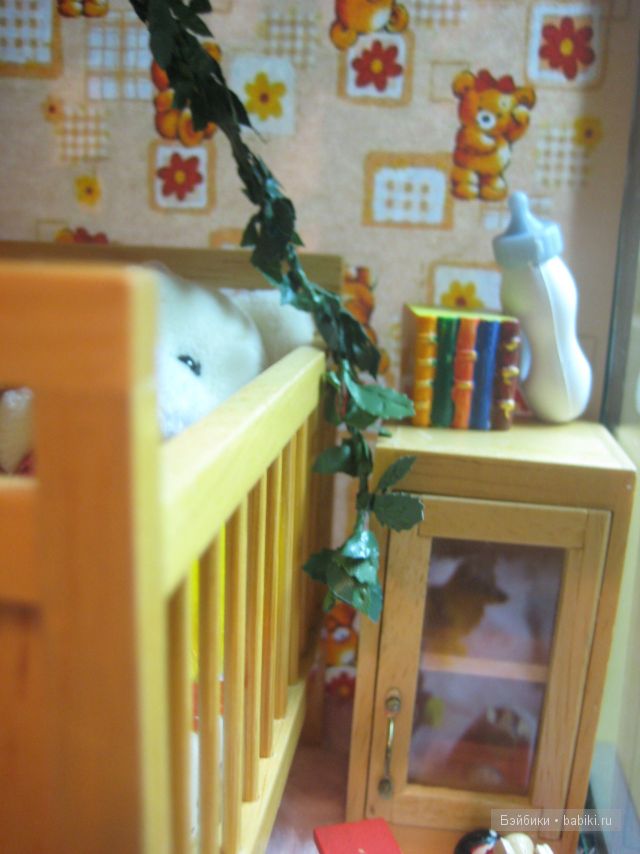 Детская комната для куклы в фонаре. Иванникова Марина