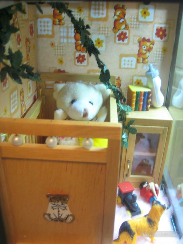 Детская комната для куклы в фонаре. Иванникова Марина