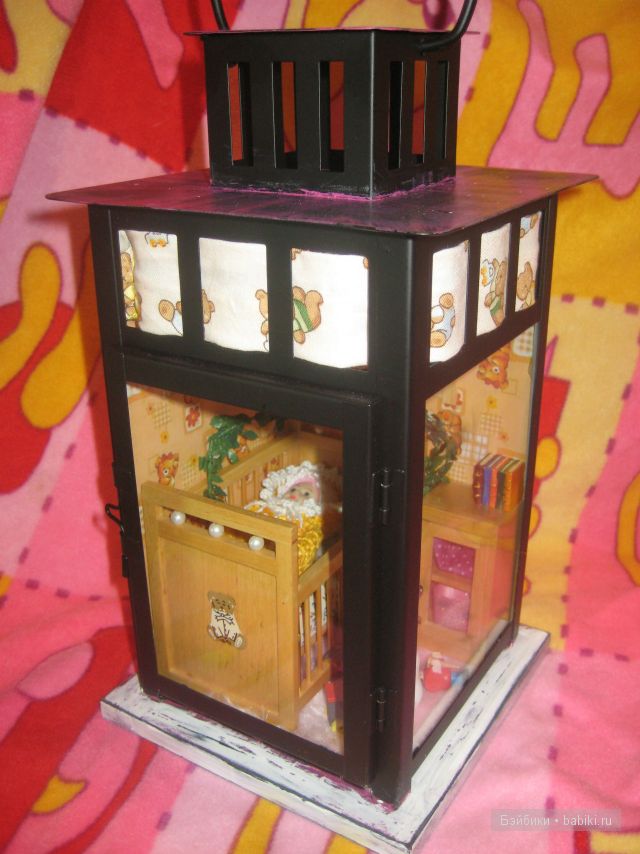 Детская комната для куклы в фонаре. Иванникова Марина