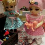 Встреча сестренок.