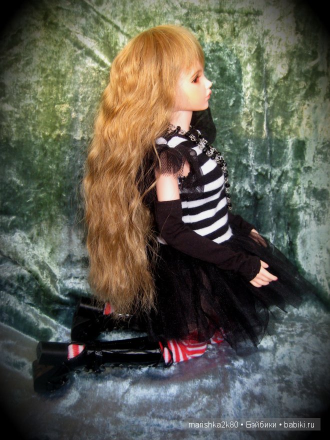 Новый наряд и паричок Бэтти от Iplehouse