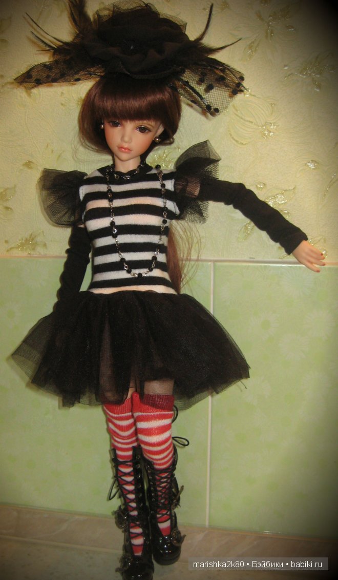 наряд и паричок Бэтти от Iplehouse