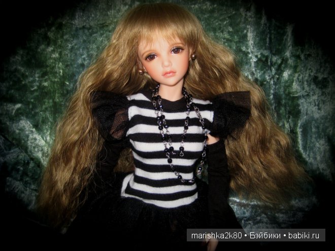 Новый наряд и паричок Бэтти от Iplehouse