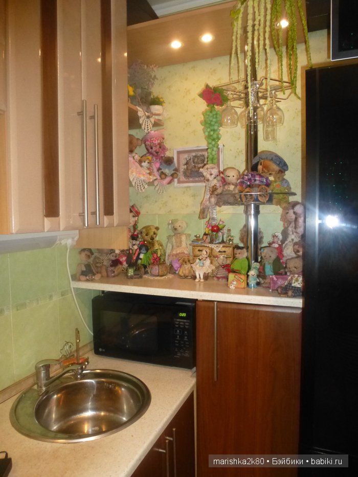 Как живут мои куклы-мишки. Кухня музей