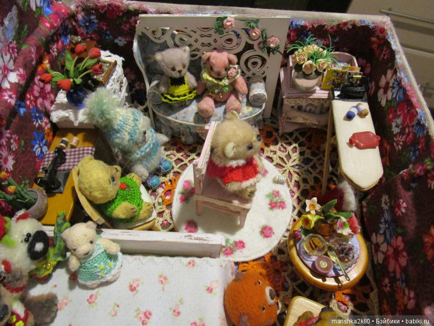 Чемоданчик с мини мишками (фото 10)