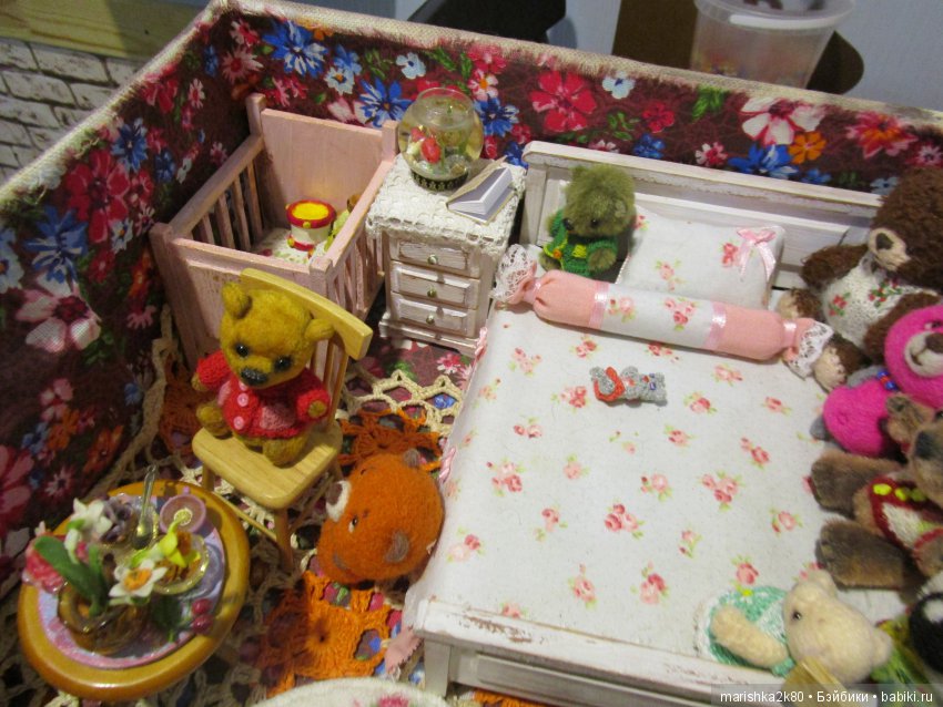 Чемоданчик с мини мишками