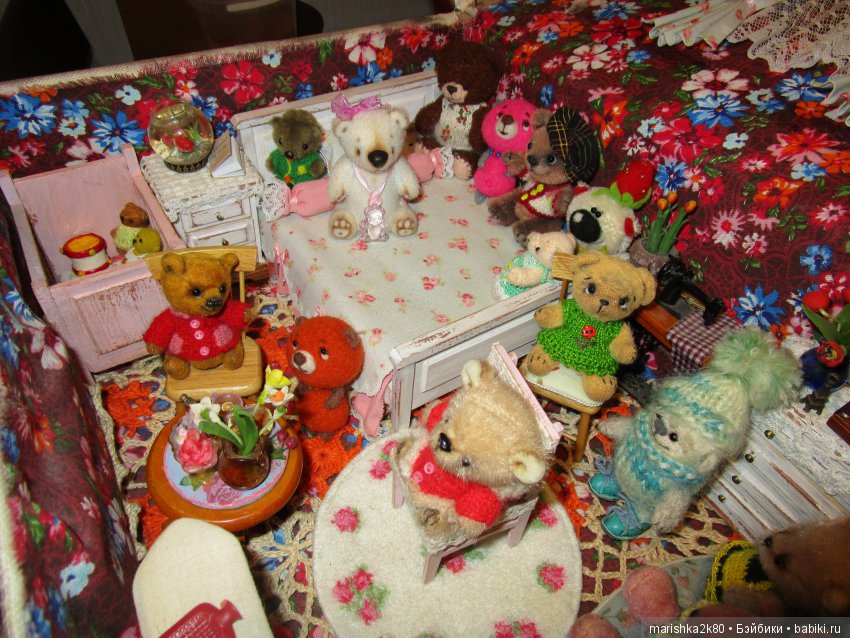 Чемоданчик с мини мишками